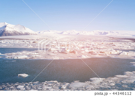 Iceland winter season over Jokulsarlon lagoon Iceland winter season over Jokulsarlon lagoon 44346112