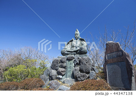 源氏山公園の源頼朝像 44347138