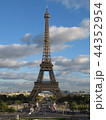 シャイヨー宮から見たエッフェル塔 44352954