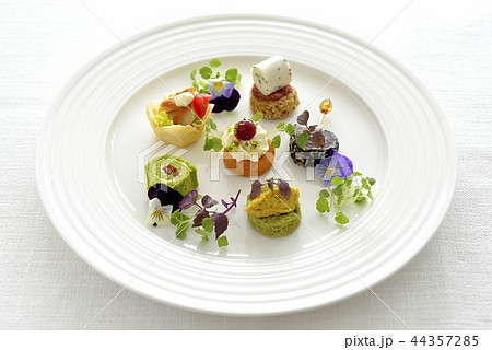 カナッペ、パーティーフード／canape, party food 44357285