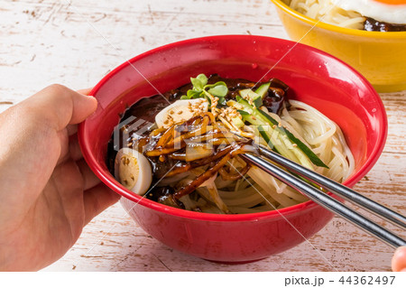 ジャージャー麺 jajangmyeon Korean noodles ジャージャー麺 jajangmyeon Korean noodles 44362497