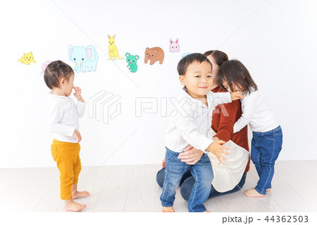 幼稚園・こども園・保育園 44362503