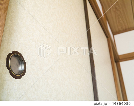 襖とドアノブと柱 襖とドアノブと柱 44364086