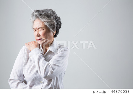 高齢者 老人 成人 44370053