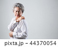 高齢者 老人 女性 44370054