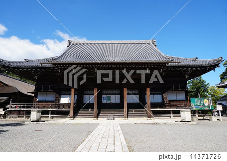 西教寺本堂 44371726