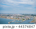 高台から望む江ノ島の風景 44374847