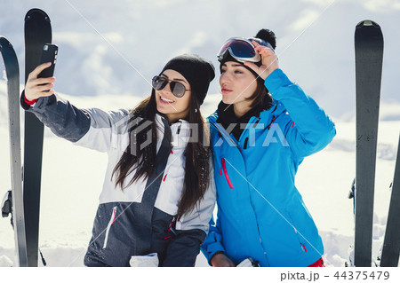 girls with ski 44375479