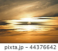 朝焼け 44376642