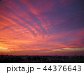 夕焼け雲 44376643
