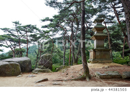 石塔 文化財 石 44381503