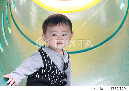赤ちゃん 9ヵ月 赤ちゃん 9ヵ月 44382590