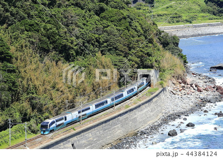 スーパービュー踊り子 44384124