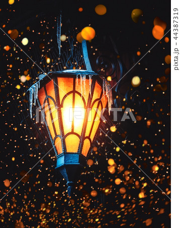 A Magical Old Street Lantern Bokeh Shines at Night 44387319