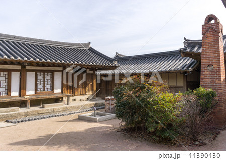 rich choi family of gyeongju rich choi family of gyeongju 44390430