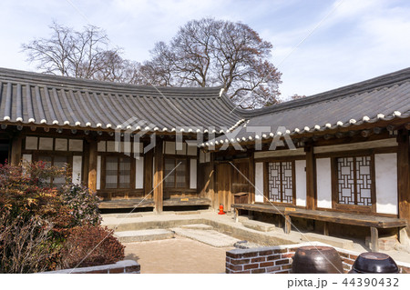 rich choi family of gyeongju rich choi family of gyeongju 44390432