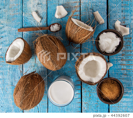 close-up of a coconut oil close-up of a coconut oil 44392607