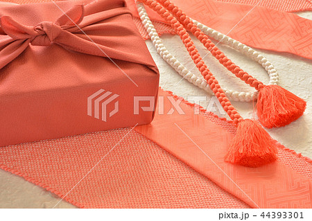 風呂敷包み 44393301