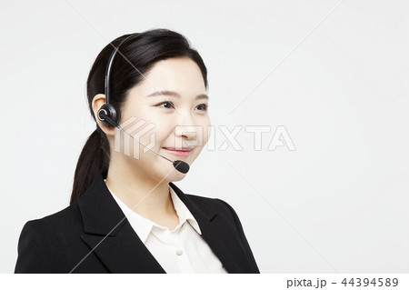 テレマーケティング 社会人 女性 44394589