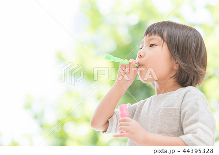 女の子 女の子 44395328