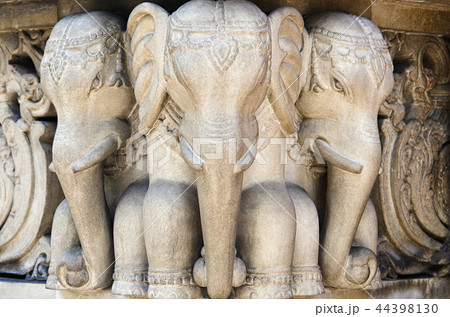 Carved outer wall of Birla Mandir. Kolkata Carved outer wall of Birla Mandir. Kolkata 44398130