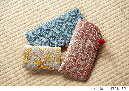 白石和紙の小物 44398176