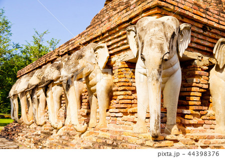 Wat Sorasak Temple, Sukhothai, Thailand 44398376