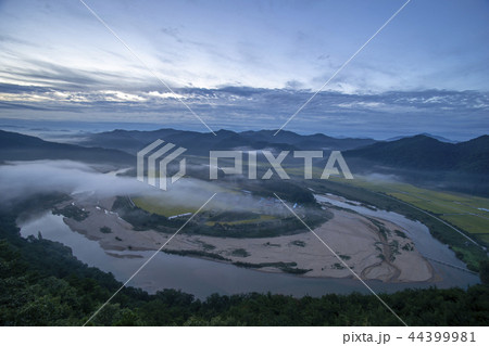 霧 雲 韓国 44399981
