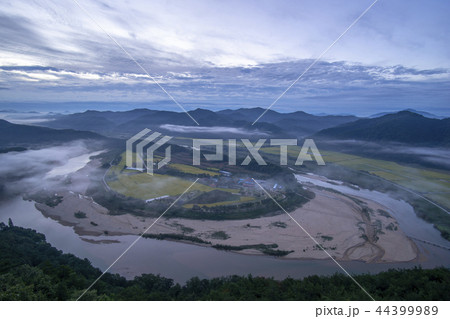 霧 雲 韓国 44399989