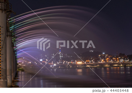 現代建築 空 風景 44403448