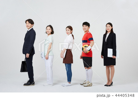 ビジネスマン ビジネスウーマン 看護師 44405348