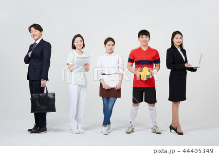ビジネスマン ビジネスウーマン 看護師 44405349