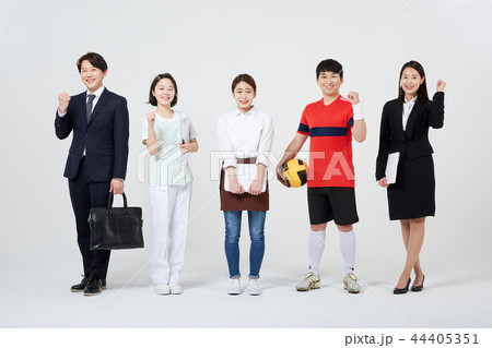 ビジネスマン ビジネスウーマン 看護師 44405351