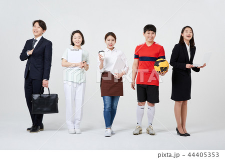 ビジネスマン ビジネスウーマン 看護師 44405353