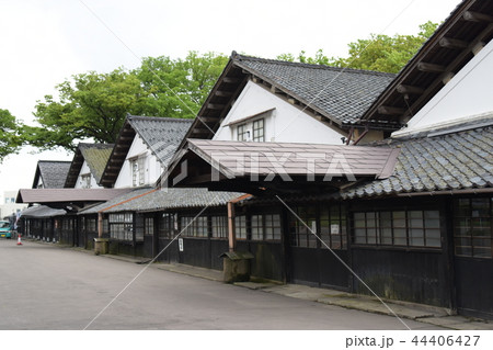 山居倉庫 44406427