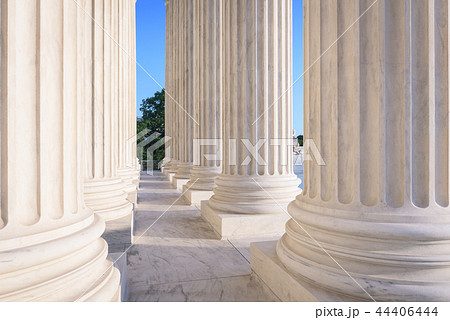 United States Supreme Court Building 44406444