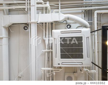 White Industrial air conditioner cooling pipe White Industrial air conditioner cooling pipe 44410302