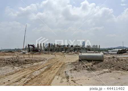 Construction site on progress. 44411402
