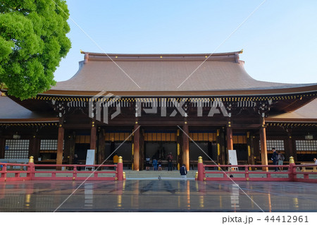 明治神宮 拝殿と神前舞台 明治神宮 拝殿と神前舞台 44412961