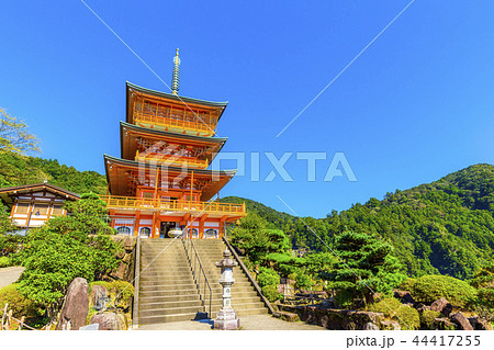 三重塔の風景 44417255