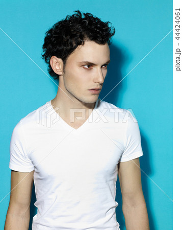 Handsome stylish man Handsome stylish man 44424061