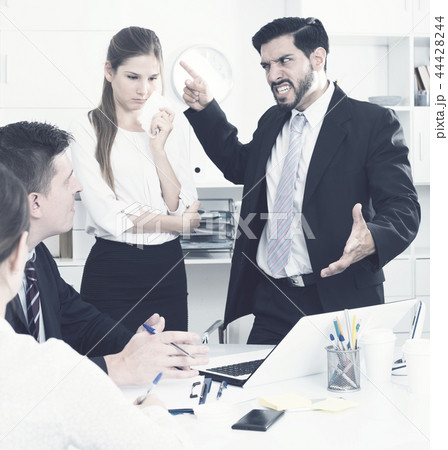 Businessman feeling angry to coworkers in office 44428244