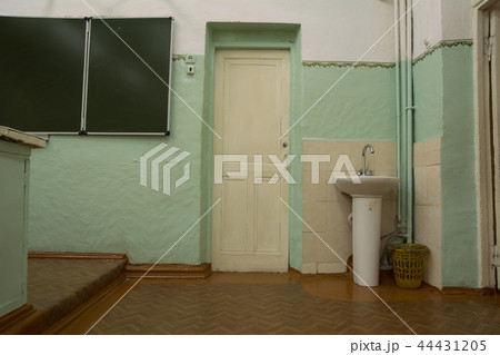 Old school class with a door and black board 44431205