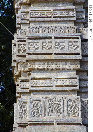 Carved pillar, Warangal temple complex, Telangana Carved pillar, Warangal temple complex, Telangana 44432843