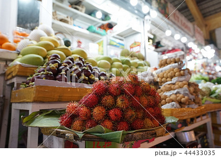 Market - Ho Chi Minh (Vietnam) Market - Ho Chi Minh (Vietnam) 44433035