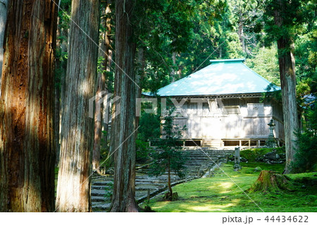 平泉寺白山神社　拝殿 44434622