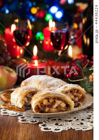 Traditional puff pastry strudel with apple Traditional puff pastry strudel with apple 44436224