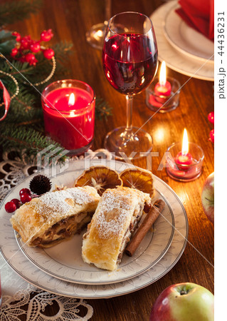 Traditional puff pastry strudel with apple Traditional puff pastry strudel with apple 44436231