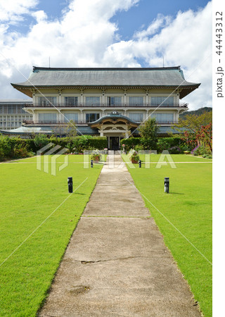 柳が崎イングリッシュガーデンから見たびわ湖大津館(4) 柳が崎イングリッシュガーデンから見たびわ湖大津館(4) 44443312