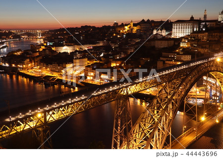 ドン・ルイス1世橋の夜景 44443696